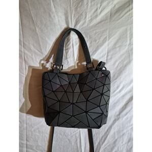 Lovevook Gray Iridescent Geometric Luminous Handbag Purse Holographic Look